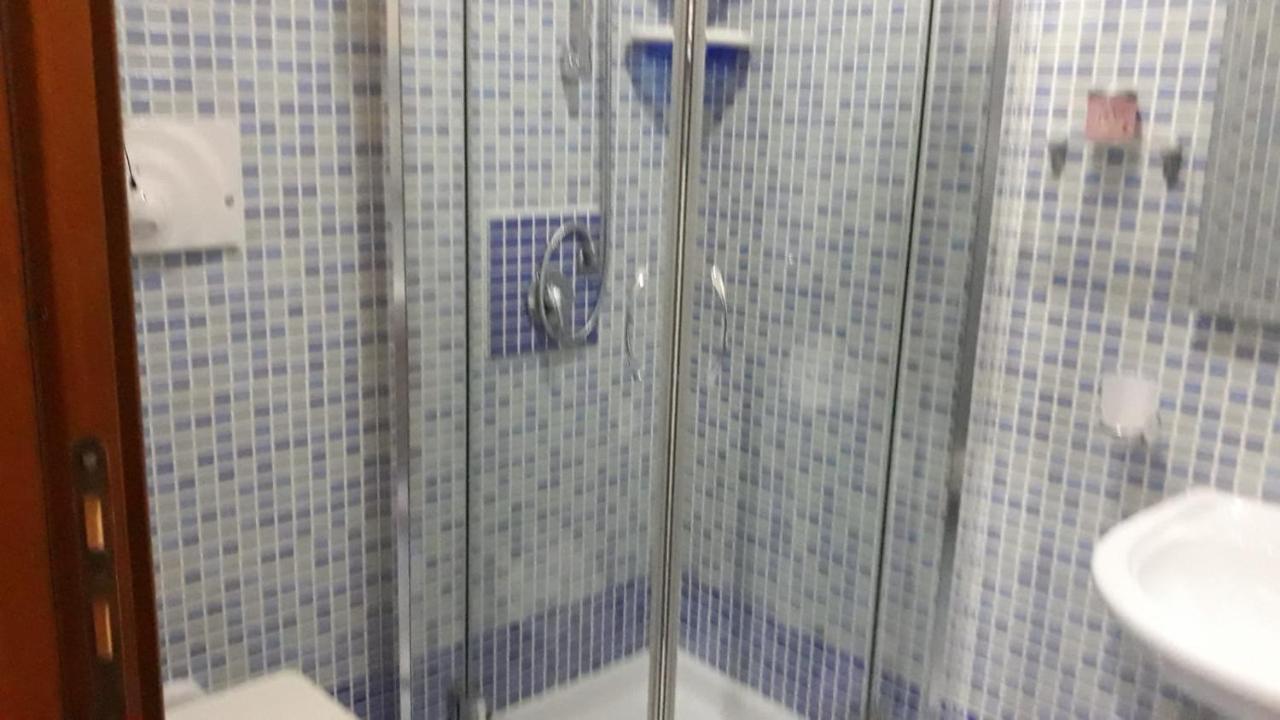 Appartamentino Чинизи Екстериор снимка